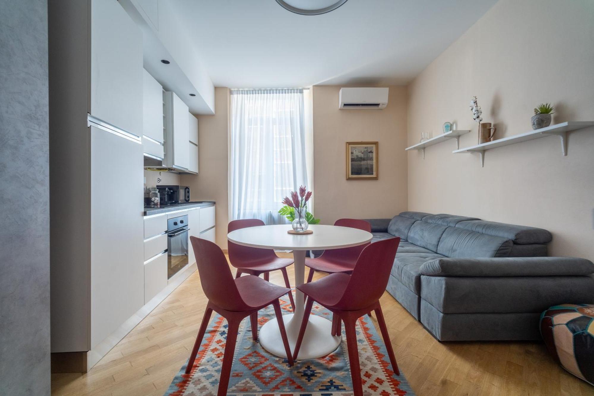 Al Donni Aircon City Center Бергамо Екстериор снимка