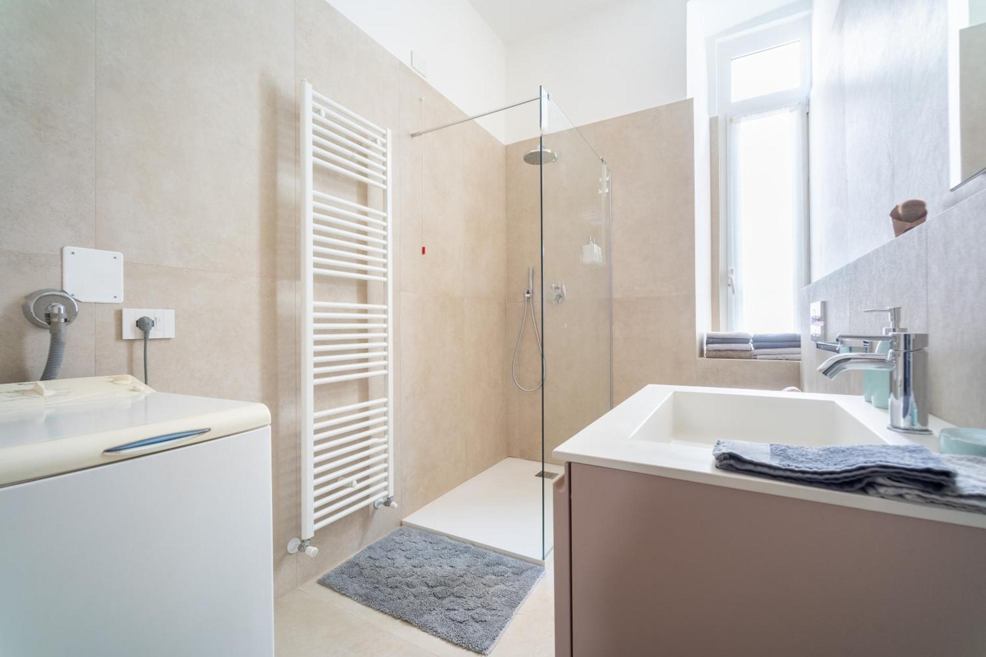 Al Donni Aircon City Center Бергамо Екстериор снимка